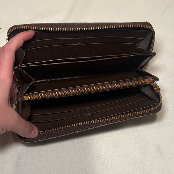Louis Vuitton Damier Ebene Zip Around Long Wallet - Picture 7 of 10